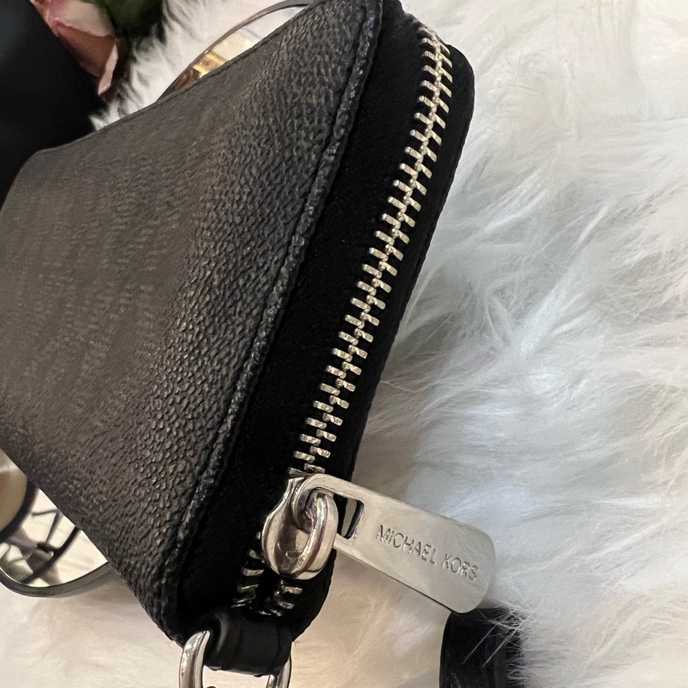 Michael kors Long Monogram Wallet - Picture 6 of 12